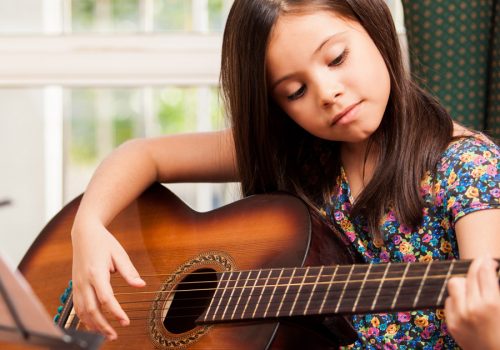 give-your-child-guitar-lessons